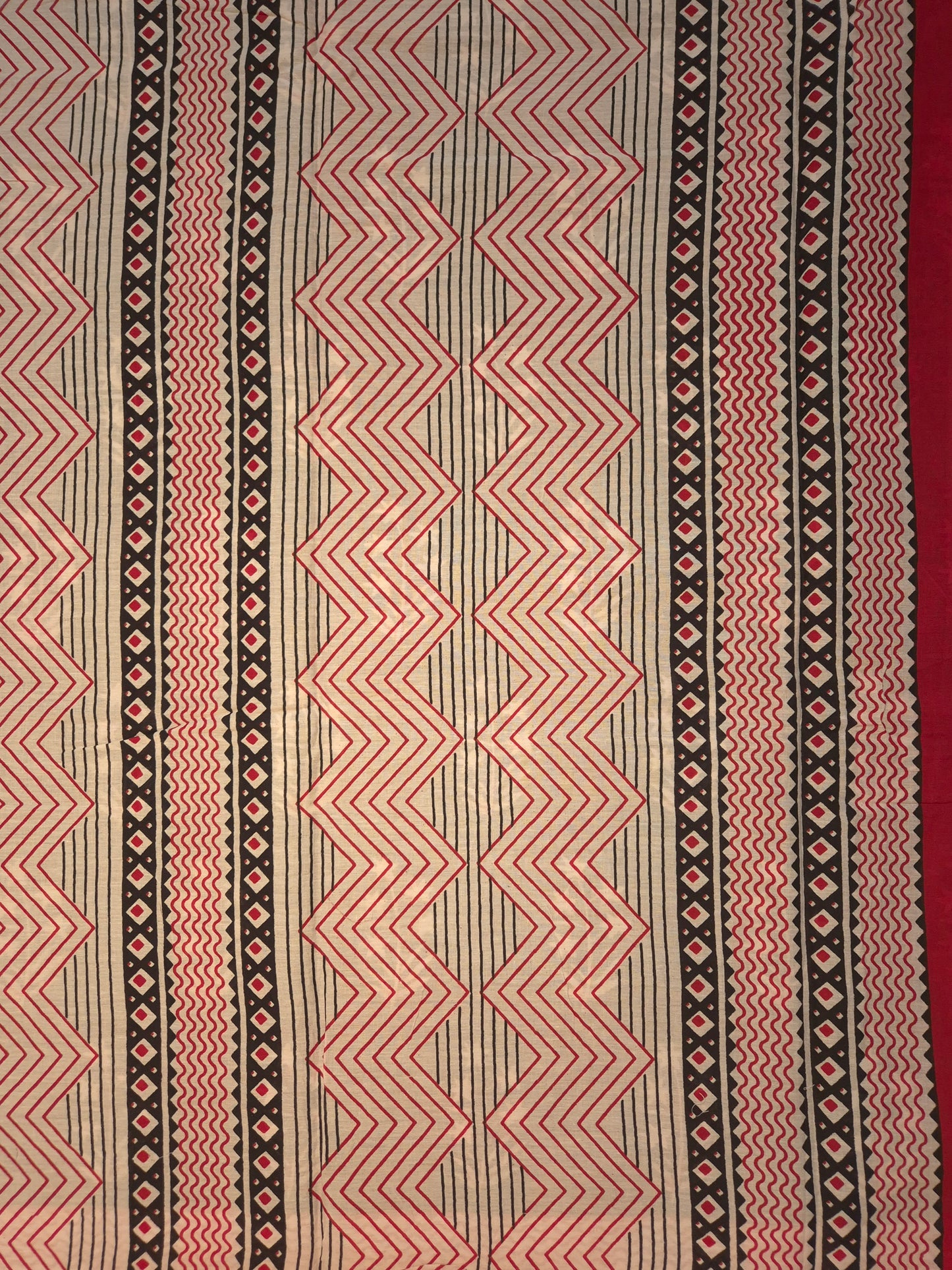 Black and Red Floral Motifs Printed Pure Cotton Saree