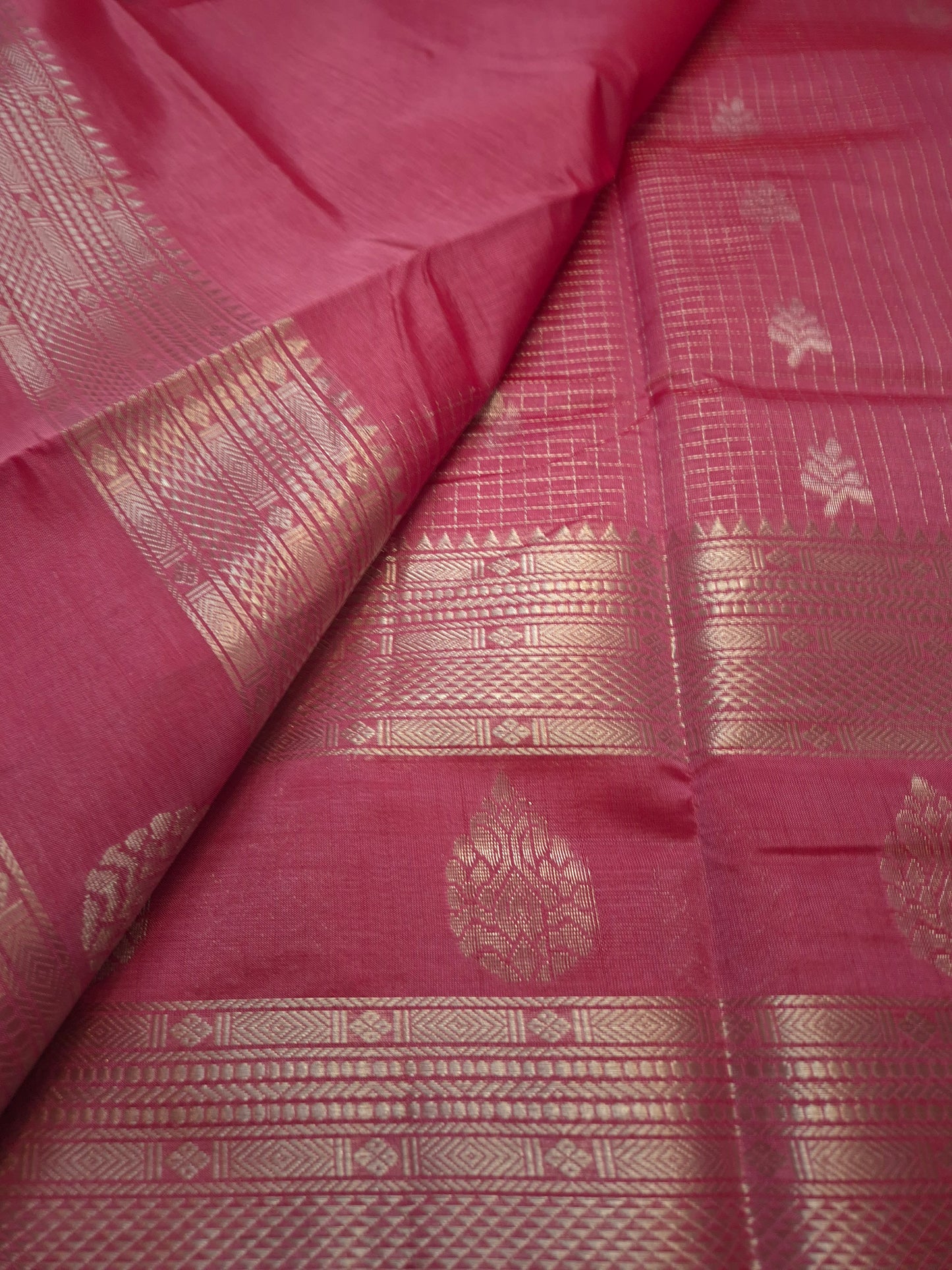 Light Pink Mangalgiri Pattu Silk Saree with Silver Zari