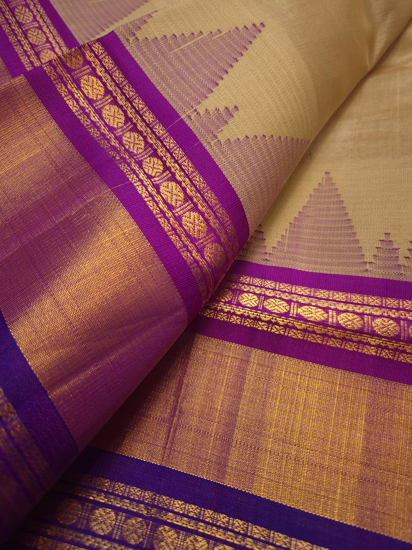 Beige Korvai Silk Cotton Saree with Magenta Border