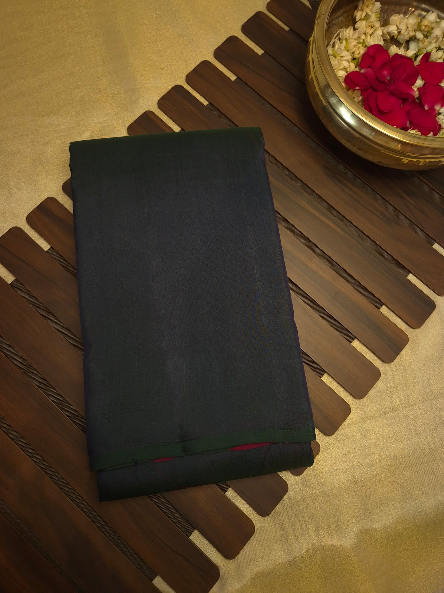 Dual Shade of Navy Blue and Bottle Green Plain Borderless Soft Silk Saree with contrast Maroon Pallu