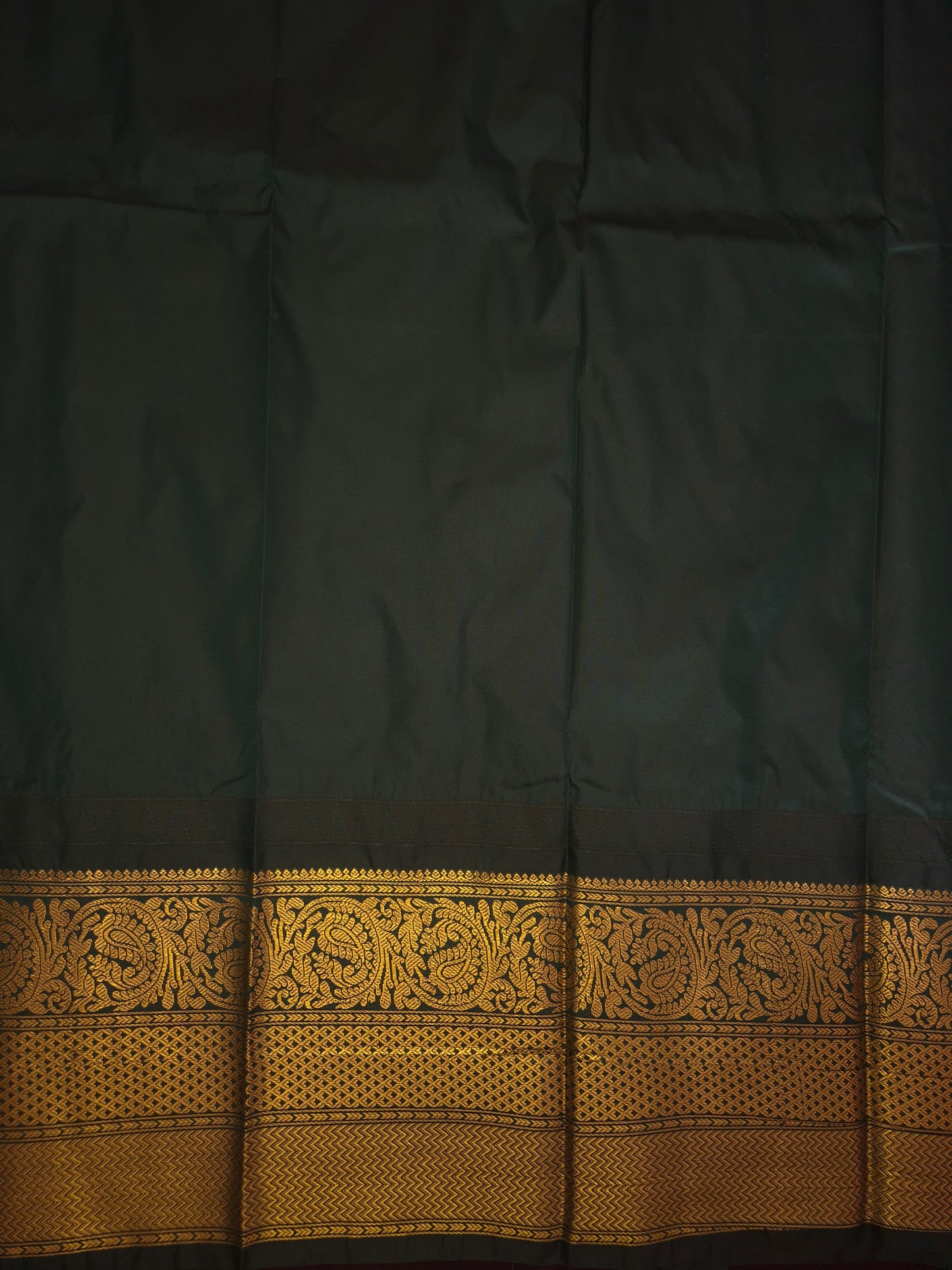 Mehendi Green Gadwal Silk Saree with all-over Golden Buttas and Intricate Design on Dark Green Border