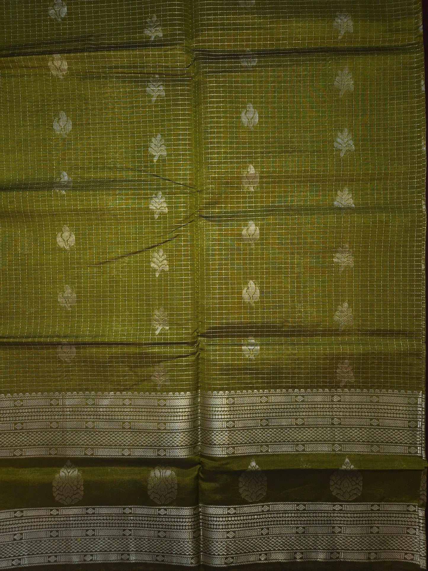 Mehendi Green Mangalgiri Pattu Silk Saree with Silver Zari