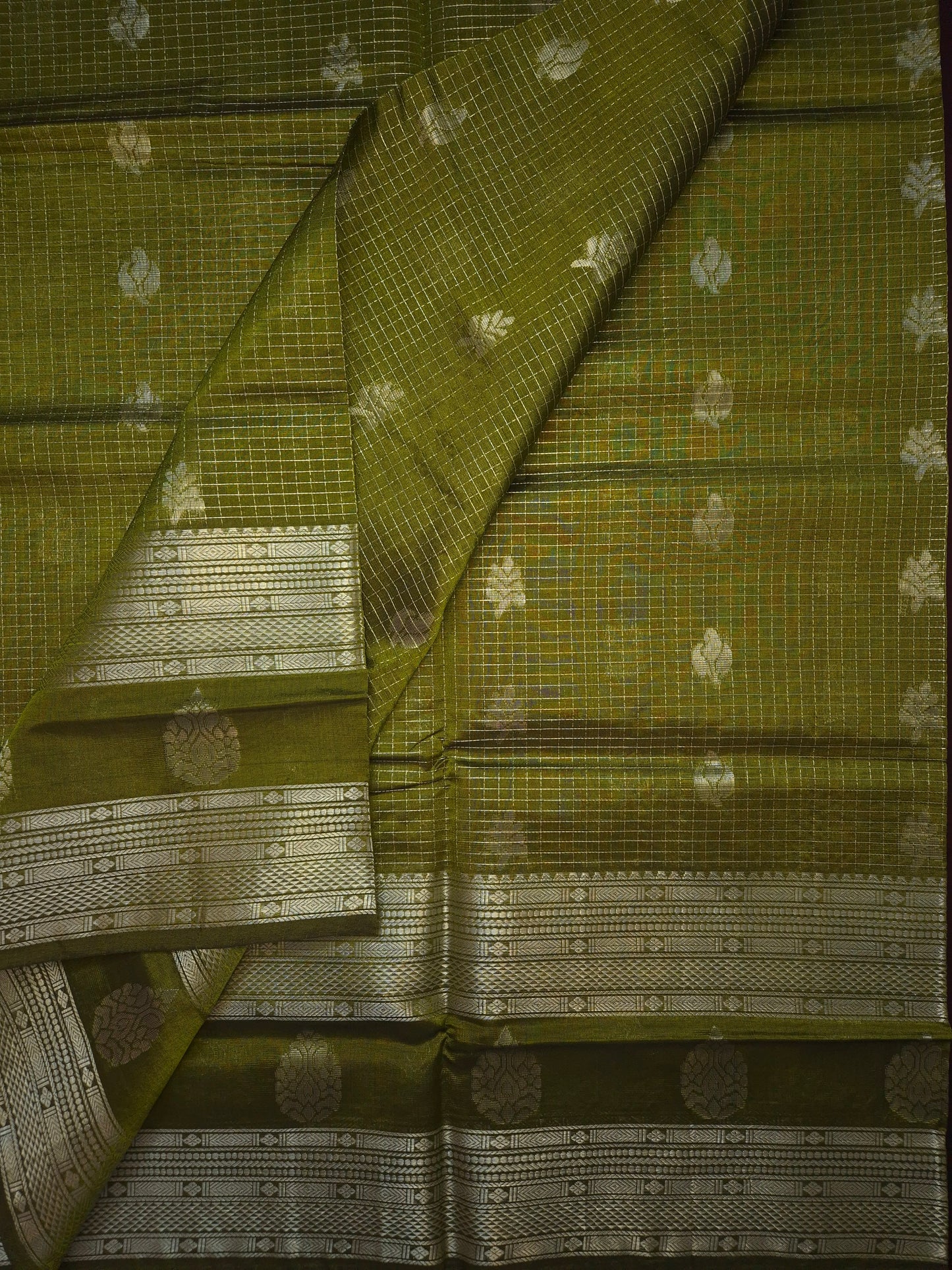 Mehendi Green Mangalgiri Pattu Silk Saree with Silver Zari
