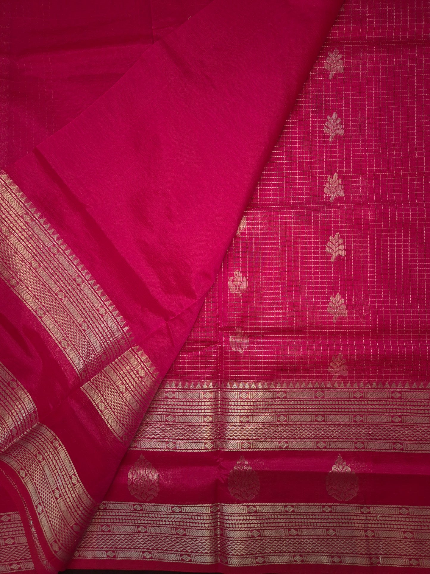 Rani Pink Mangalgiri Pattu Silk Saree with Silver Zari