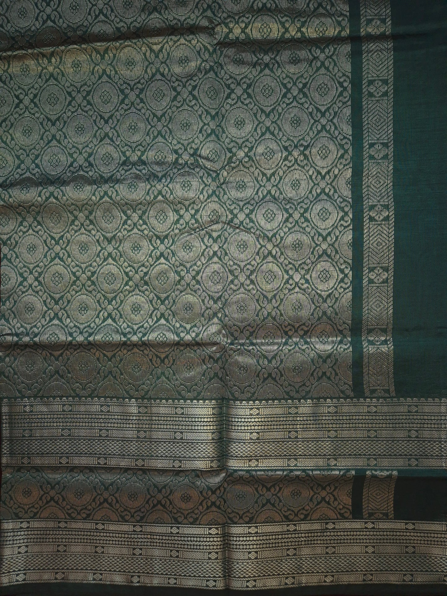 Peacock Green Mangalgiri Pattu Silk Saree with Silver Zari