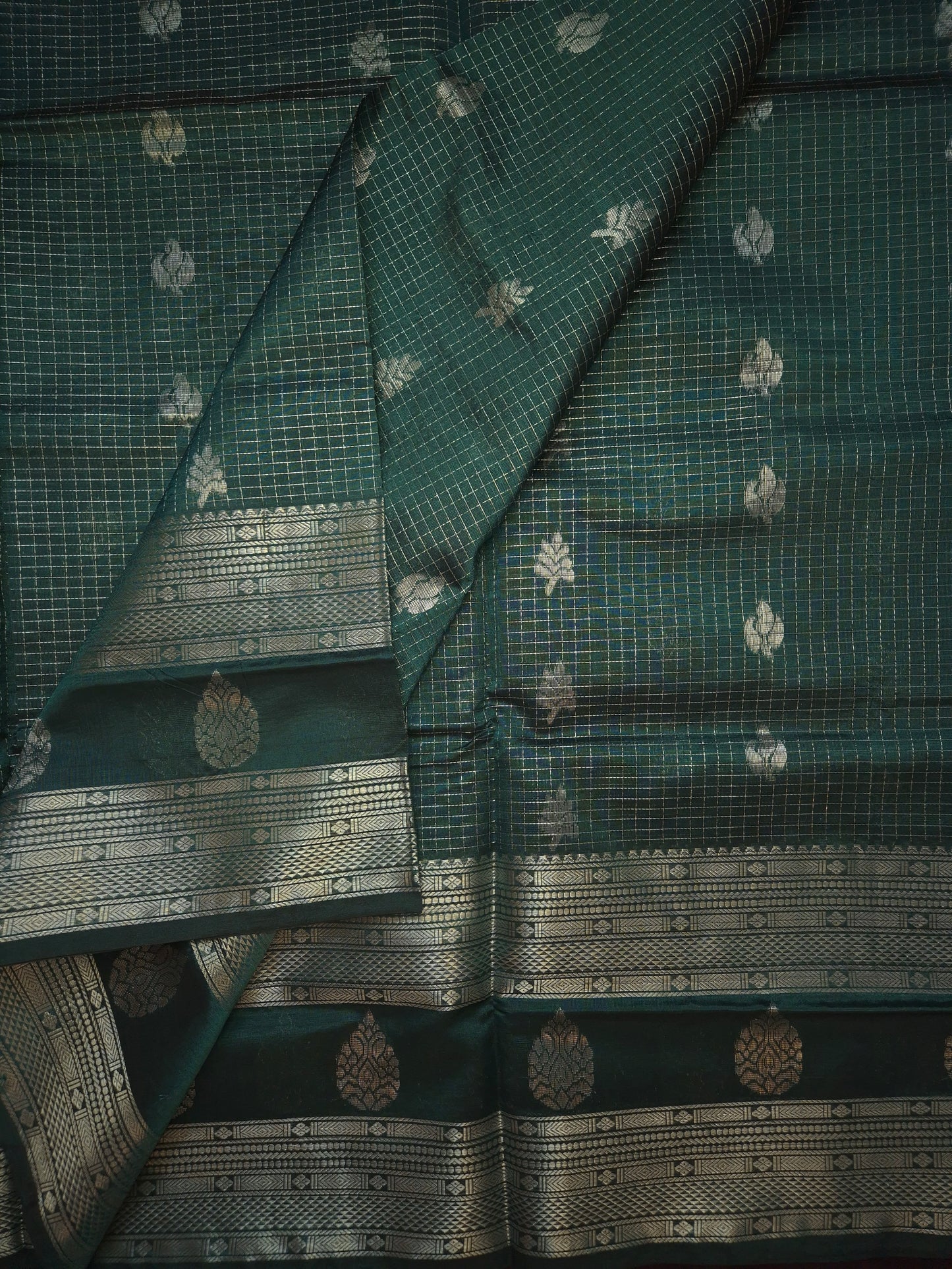 Peacock Green Mangalgiri Pattu Silk Saree with Silver Zari