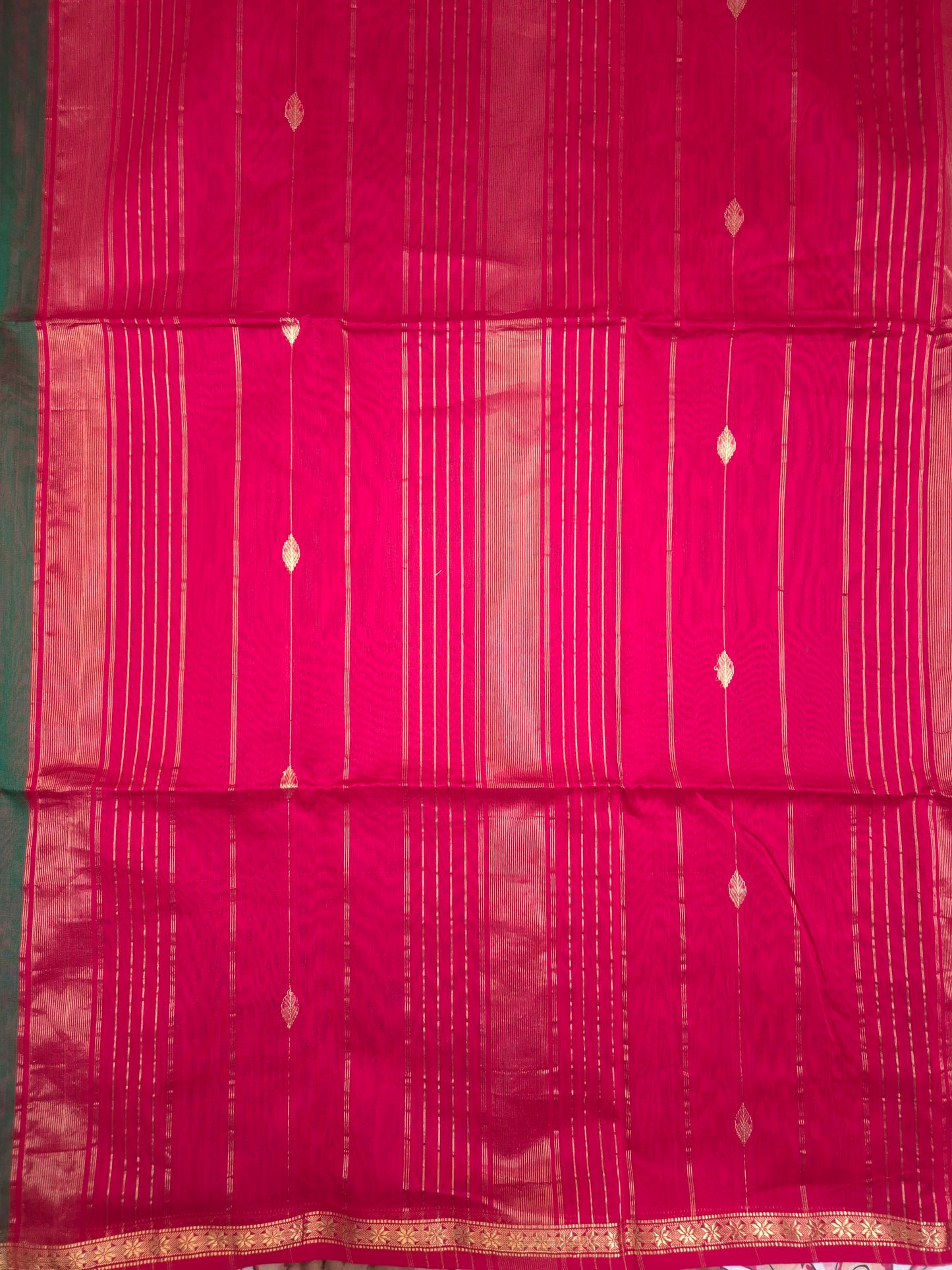 Dark Green Maheshwari Silk Saree with Red combination