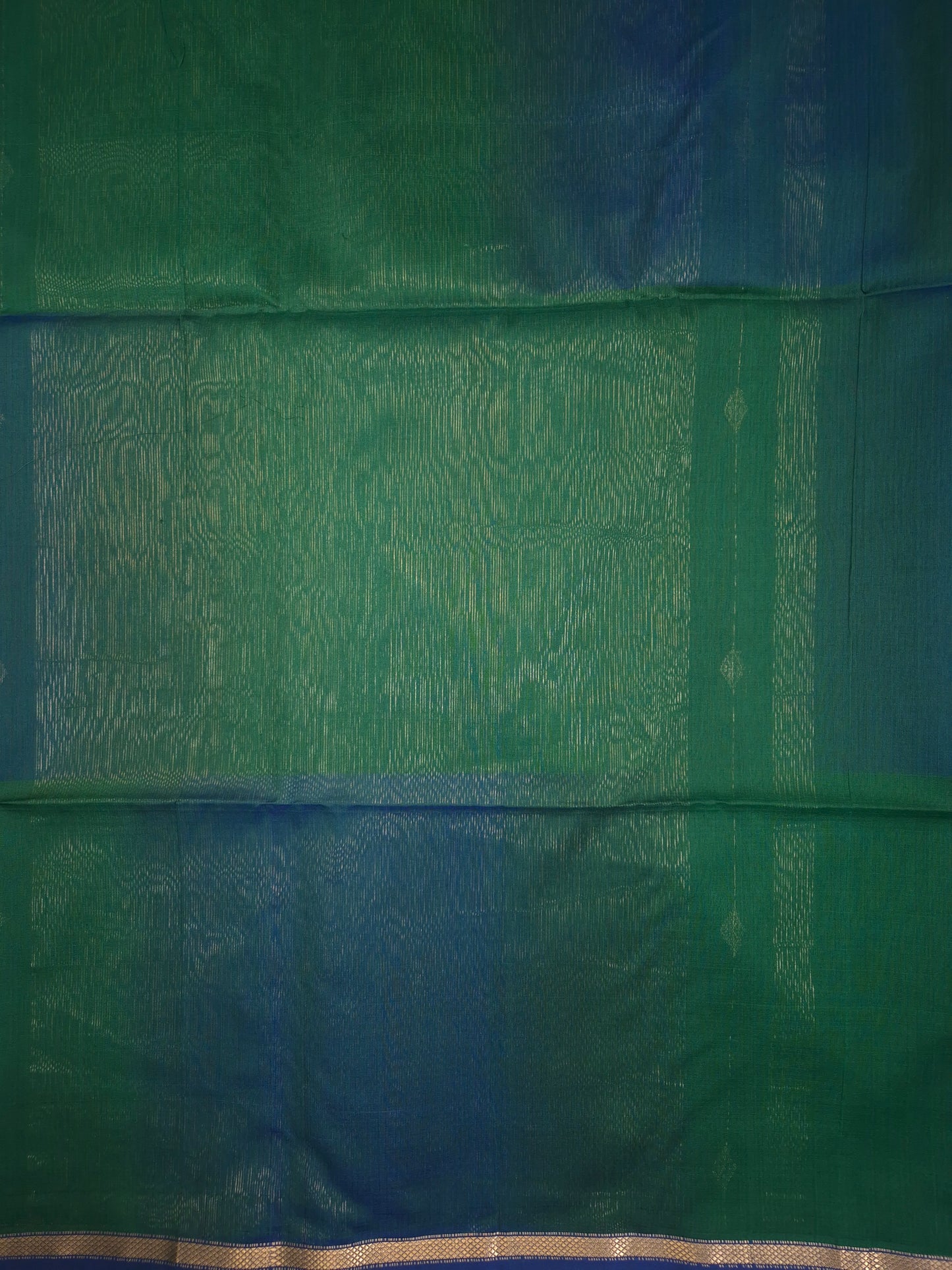 Dark Green Maheshwari Silk Saree with Dark Blue Tinge
