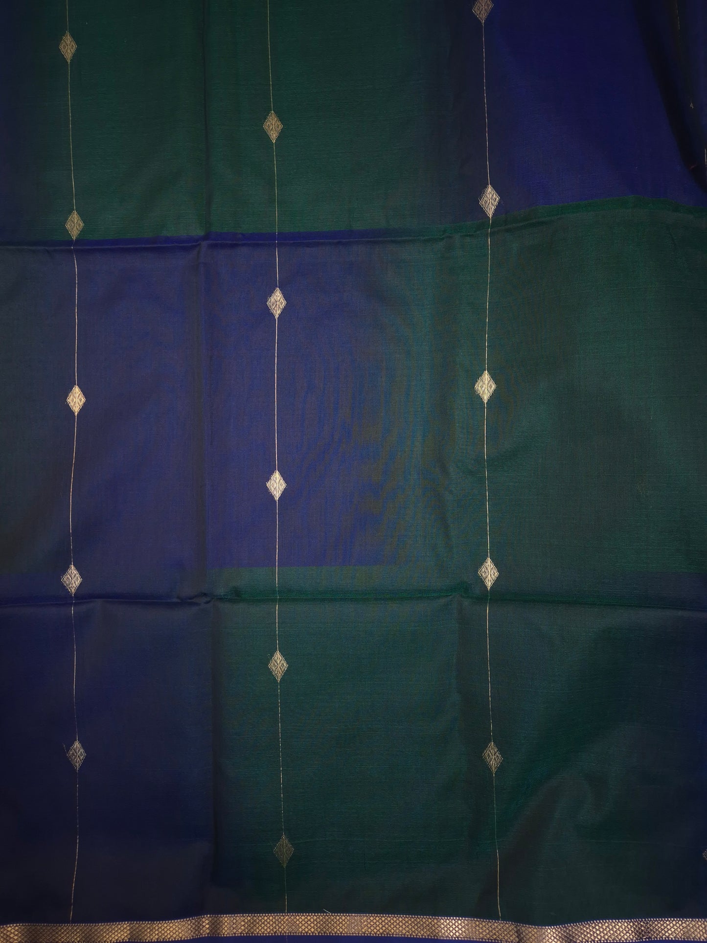 Navy Blue Maheshwari Silk Saree with Dark Green Tinge