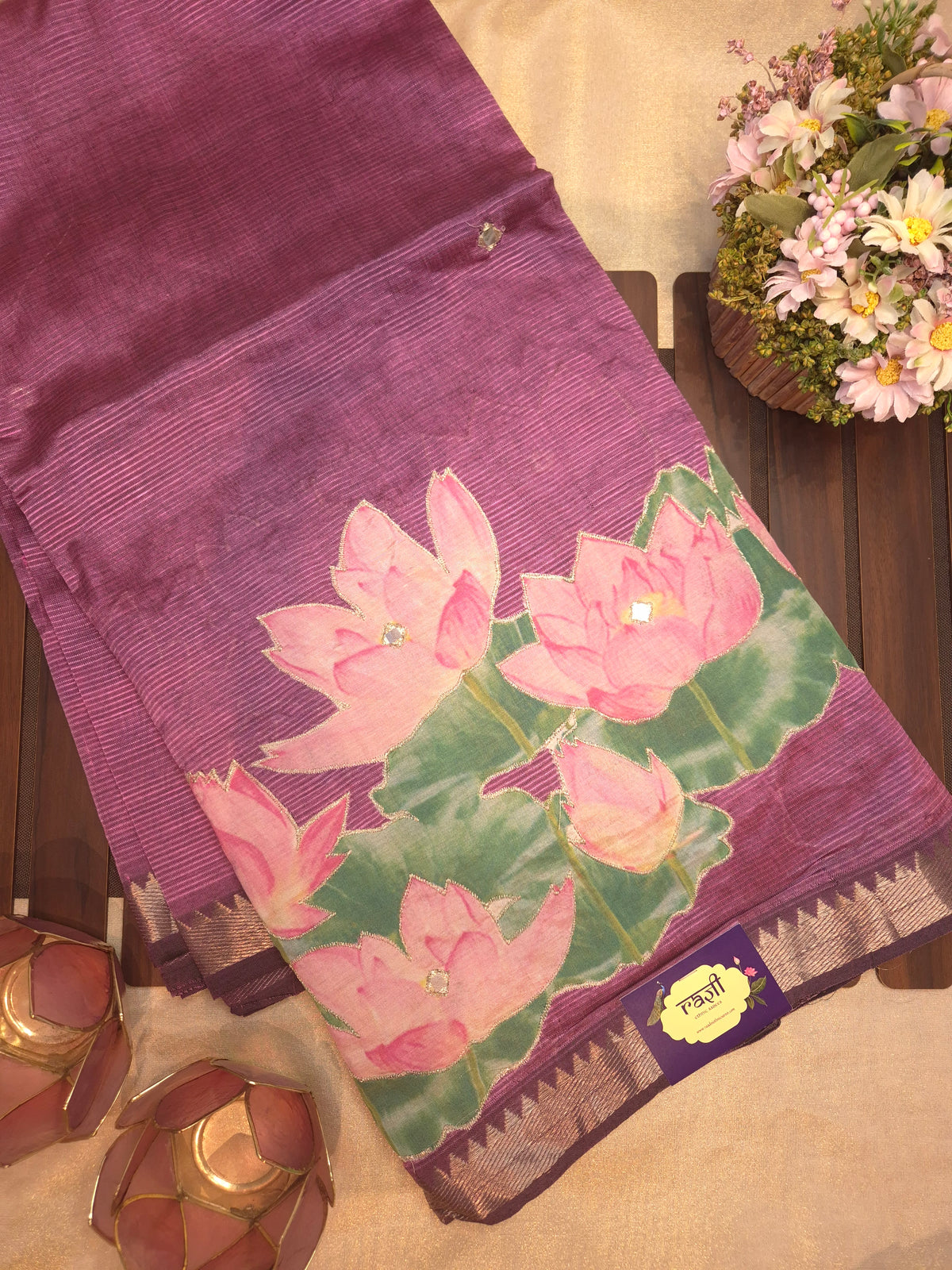 Lilac Lotus Mangalgiri Pattu Saree